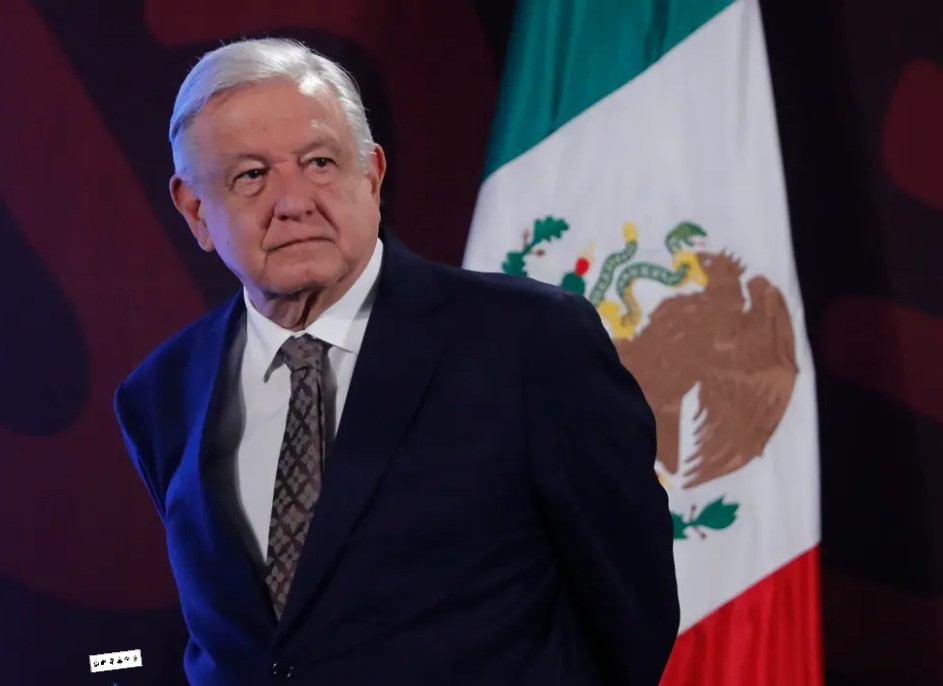 TEPJF REVOCÓ SENTENCIA SOBRE INFRACCIONES DE AMLO EN 36 MAÑANERAS