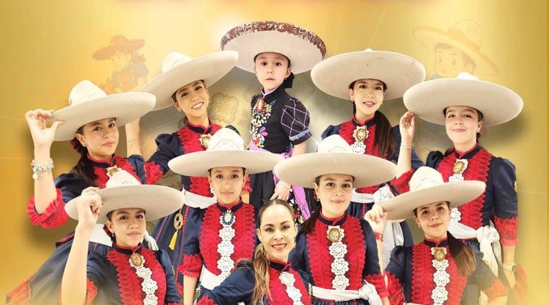 💜🌸 ¡Orgullo y talento que florece en el lienzo! 🌸💜