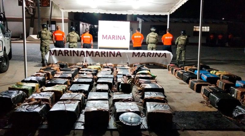 🛥#MARINA ASEGURA MÁS DE DOS TONELADAS DE #COCAÍNA EN EL GOLFO DE TEHUANTEPEC