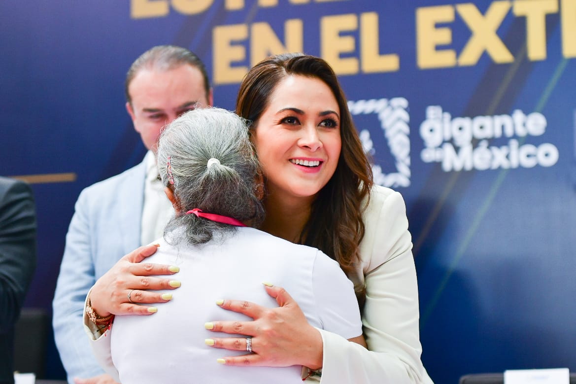 🔴#DeInteres |#TERE JIMÉNEZ RECONOCE A MIGRANTES QUE PONEN EN ALTO EL NOMBRE DE #AGUASCALIENTES EN EL EXTRANJERO