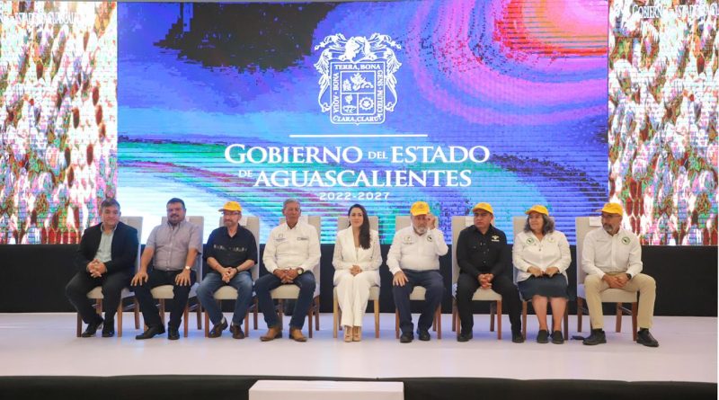 🐝TERE JIMÉNEZ IMPULSA LA APICULTURA CON ENCUENTRO INTERNACIONAL QUE REÚNE A ESPECIALISTAS DE CINCO PAÍSES